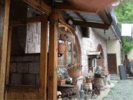 HOTELS IN REGIONS - DILIJAN ``DARAVAND GUEST HOUSE``